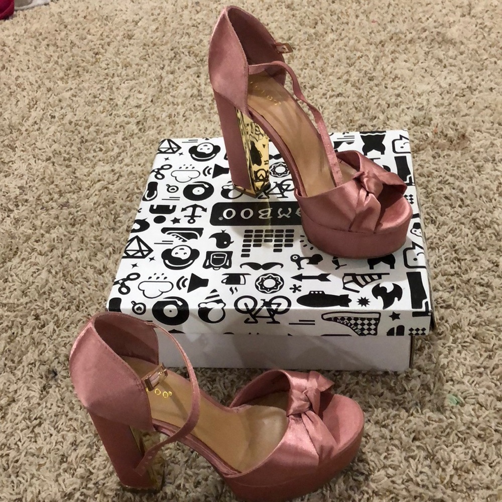 Pink High Heels🌸👠